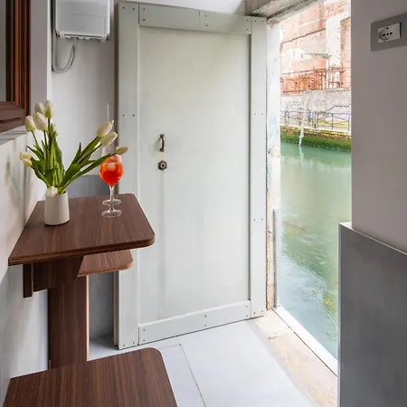 Jewel Canal View By Wonderful Italy * Venezia